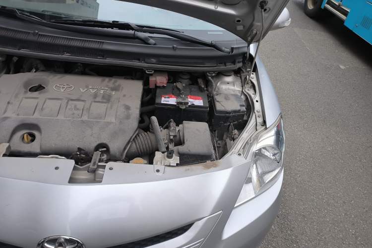 Used Toyota Vios 2008 1.6L GL-i AT Engine Bay Left