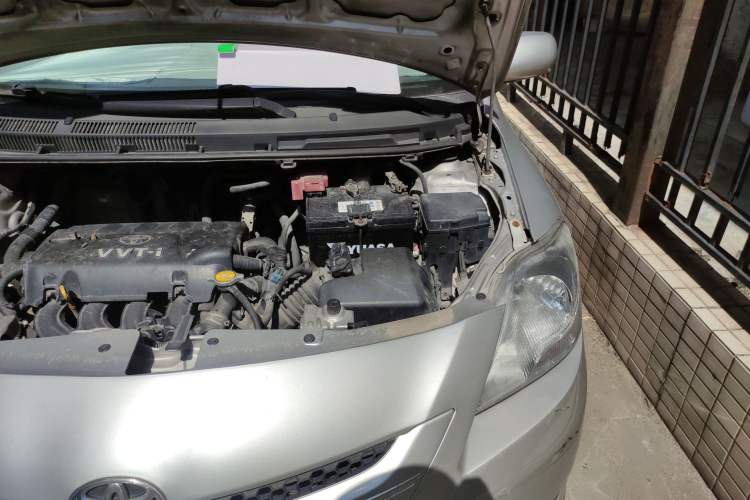 Used Toyota Vios 2008 1.3L GL-i AT Engine Bay Left