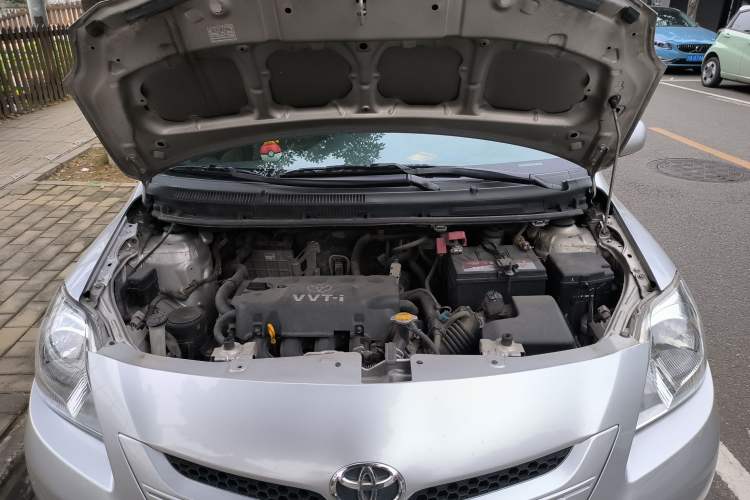 Used Toyota Vios 2008 1.3L GL-i Special Edition AT Engine Bay