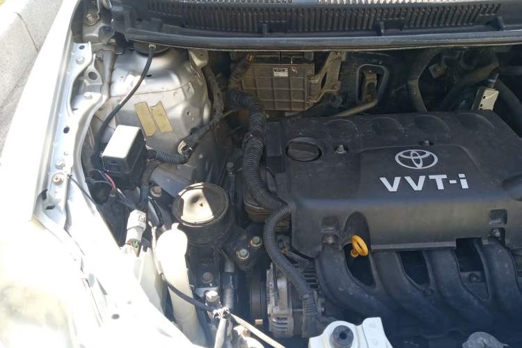 Used Toyota Vios 2008 1.3L GL-i AT Engine Bay Right