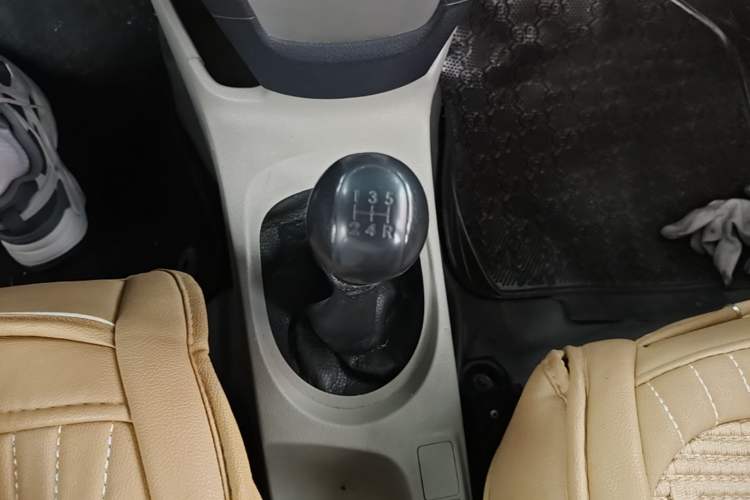 Used Toyota Vios 2008 1.6L GL-i Special Commemorative Edition MT Gear Lever