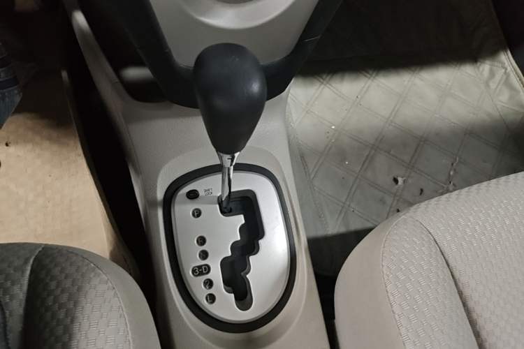 Used Toyota Vios 2008 1.3L GL-i AT Gear Lever