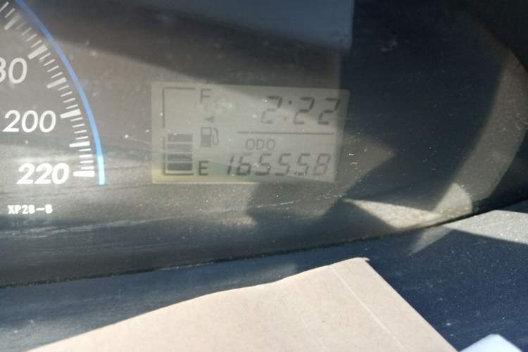 Used Toyota Vios 2008 1.3L GL-i AT Odometer Close Up