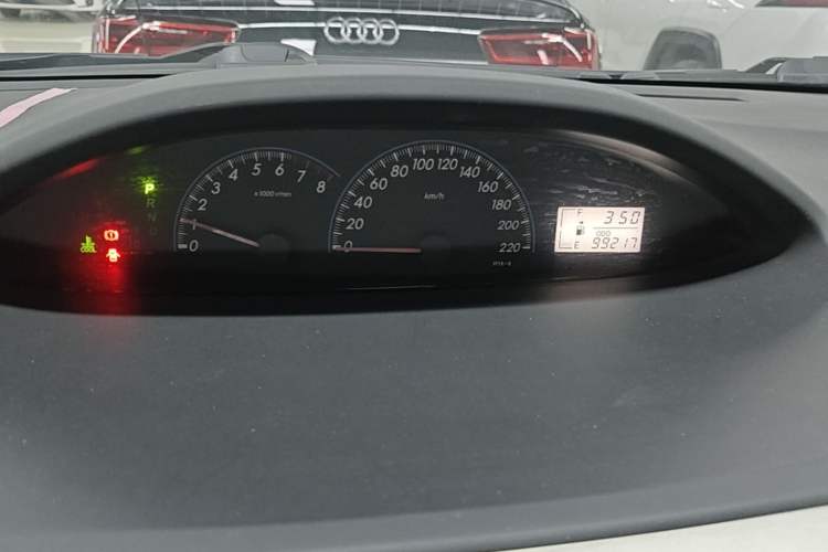 Used Toyota Vios 2008 1.3L GL-i AT Odometer Close Up