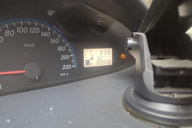 Used Toyota Vios 2008 1.6L GL-i AT Odometer Close Up