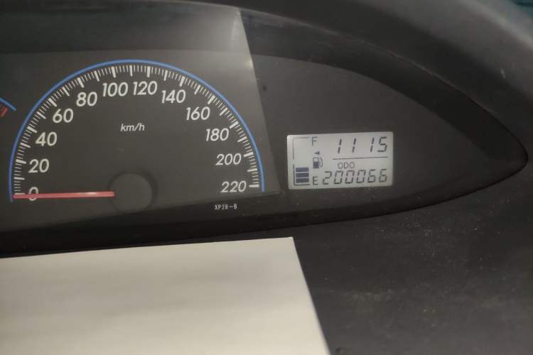 Used Toyota Vios 2008 1.3L GL-i AT Odometer Close Up