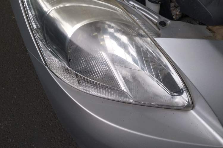 Used Toyota Vios 2008 1.6L GL-i AT Right Front Headlight