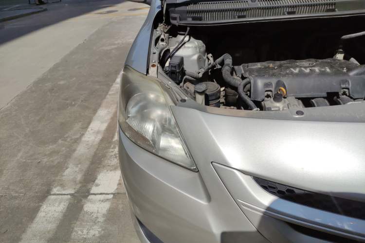 Used Toyota Vios 2008 1.3L GL-i AT Right Front Headlight