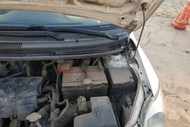 Used Toyota Vios 2008 1.3L GL-i Special Edition AT Engine Bay Left