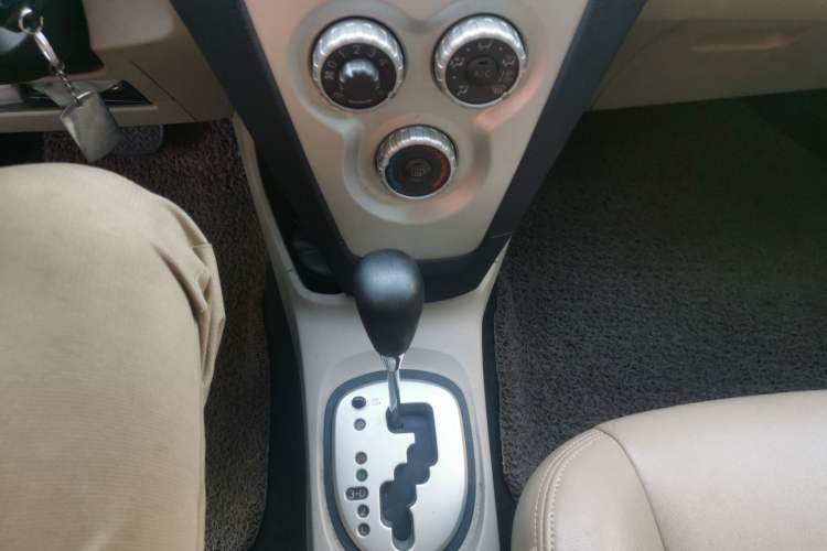 Used Toyota Vios 2008 1.6L GL-i AT Gear Lever