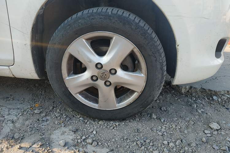 Used Toyota Vios 2008 1.3L GL-i Special Edition AT Right Front Wheel Hub
