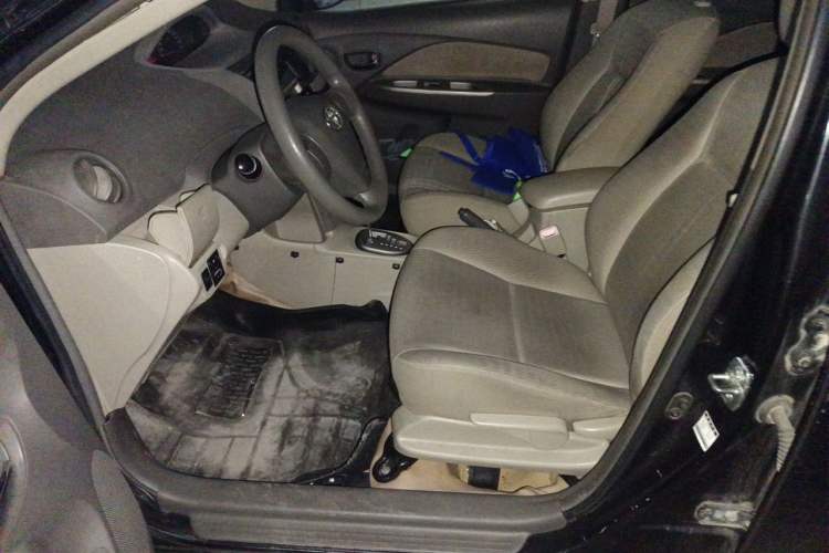 Used Toyota Vios 2010 1.3L GL-i Standard Edition MT Left Front Seat