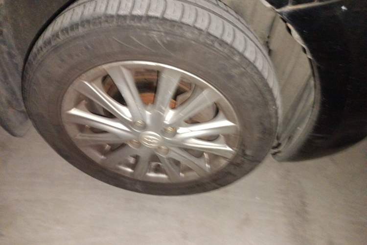 Used Toyota Vios 2010 1.3L GL-i Standard Edition MT Right Front Wheel Hub
