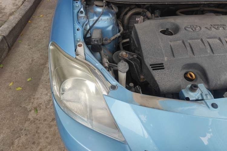 Used Toyota Vios 2010 1.6L GL-i AT Engine Bay Right