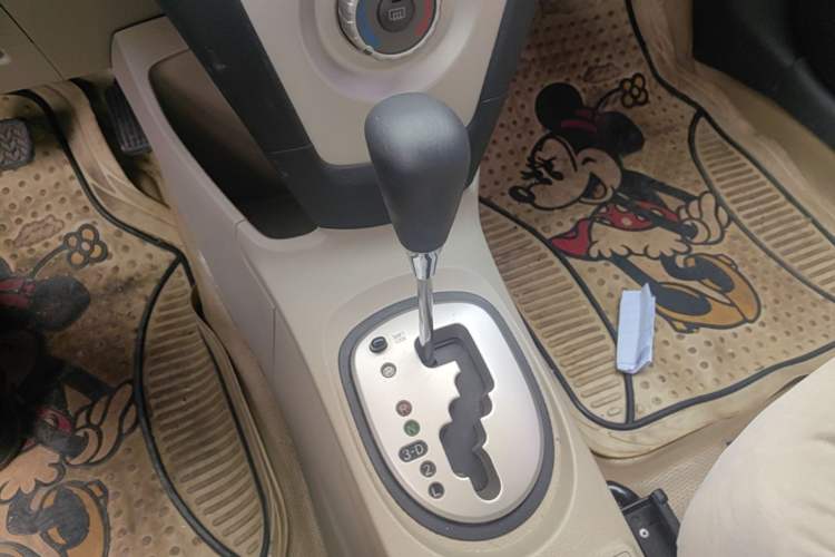 Used Toyota Vios 2010 1.6L GL-i AT Gear Lever