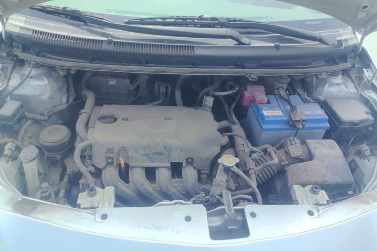 Used Toyota Vios 2010 1.3L GL-i Standard Edition MT Engine Bay
