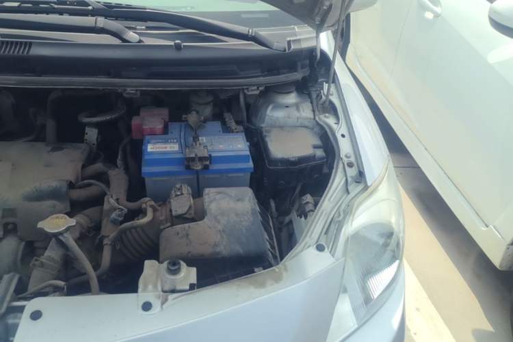 Used Toyota Vios 2010 1.3L GL-i Standard Edition MT Engine Bay Left