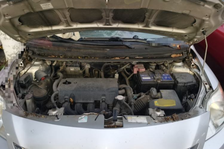 Used Toyota Vios 2010 1.3L GL-i AT Engine Bay