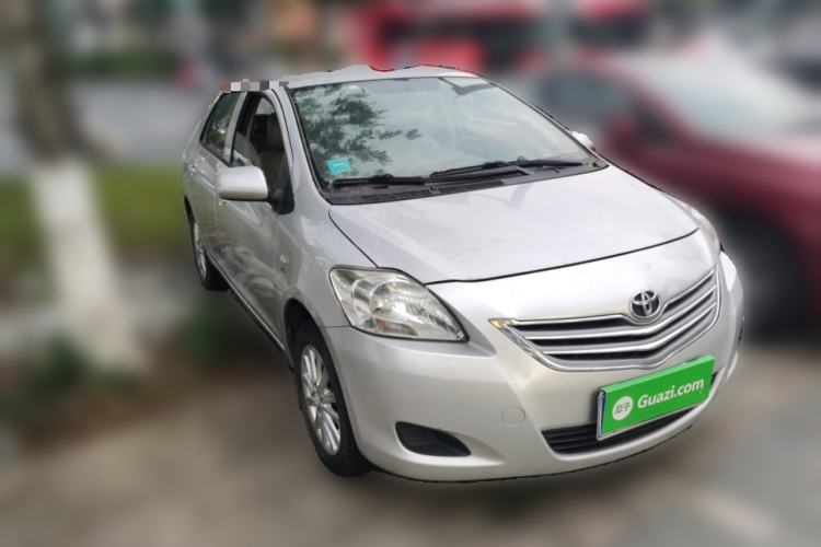 Used Toyota Vios 2010 1.3L GL-i AT Front Right 45 Deg