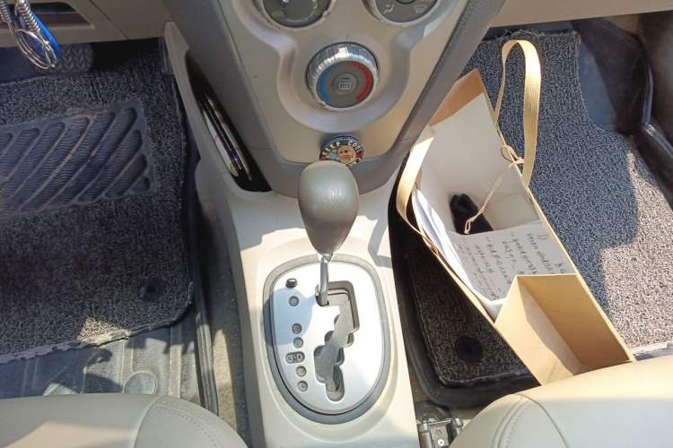 Used Toyota Vios 2010 1.6L GL-i AT Gear Lever