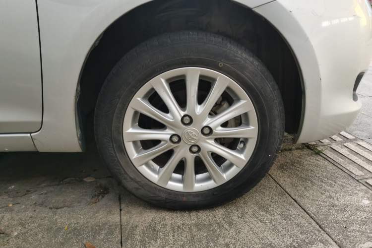Used Toyota Vios 2010 1.3L GL-i AT Right Front Wheel Hub