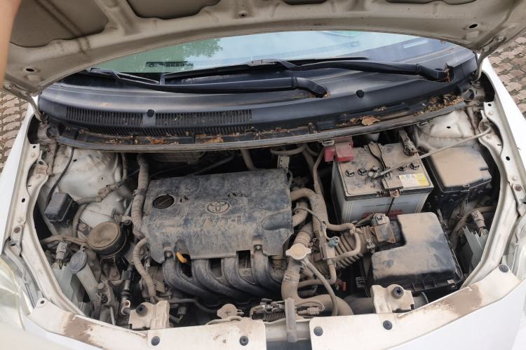 Used Toyota Vios 2010 1.3L GL-i AT Engine Bay