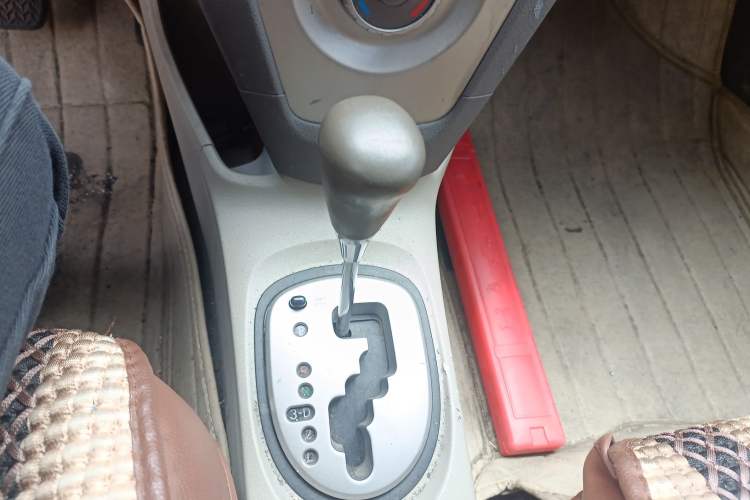 Used Toyota Vios 2010 1.6L GL-i AT Gear Lever