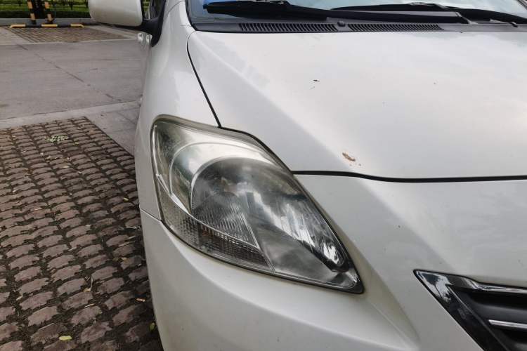 Used Toyota Vios 2010 1.3L GL-i AT Right Front Headlight