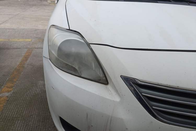 Used Toyota Vios 2010 1.6L GL-i AT Right Front Headlight