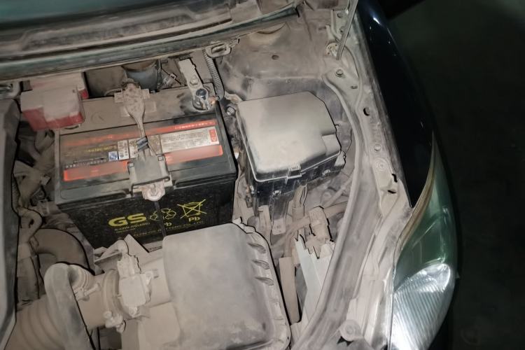 Used Toyota Vios 2011 1.6L GL-i Sunroof Edition MT Engine Bay Left