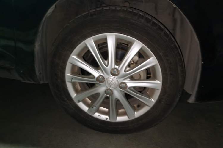 Used Toyota Vios 2011 1.6L GL-i Sunroof Edition MT Right Front Wheel Hub