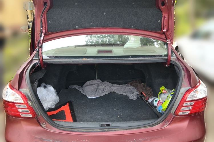 Used Toyota Vios 2011 1.6L GL-i Sunroof Version AT Trunk