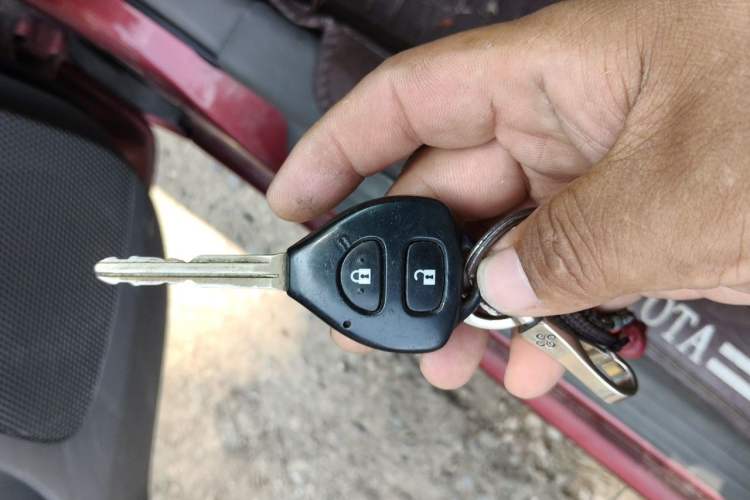 Used Toyota Vios 2011 1.6L GL-i Sunroof Version AT Vehicle Key