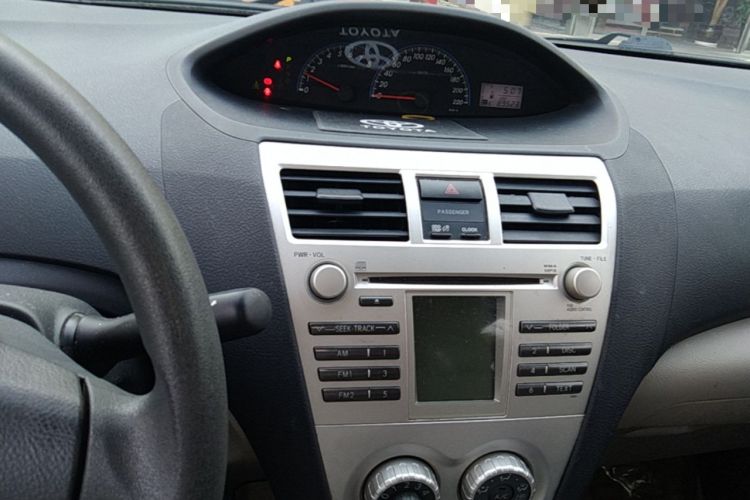 Used Toyota Vios 2011 1.6L GL-i Sunroof Version AT Audio And AC Panel