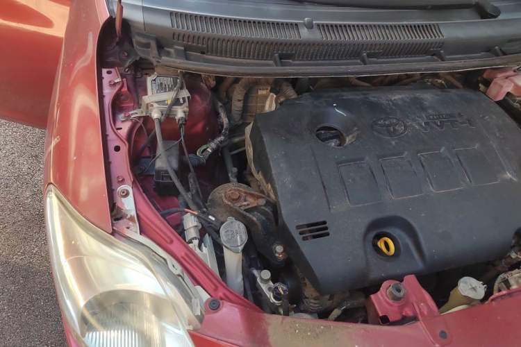Used Toyota Vios 2011 1.6L GL-i Sunroof Version AT Engine Bay Right