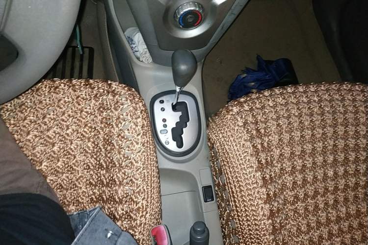 Used Toyota Vios 2011 1.6L GL-i Sunroof Version AT Gear Lever