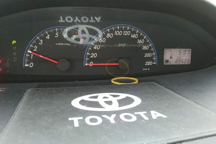 Used Toyota Vios 2011 1.6L GL-i Sunroof Version AT Odometer Close Up