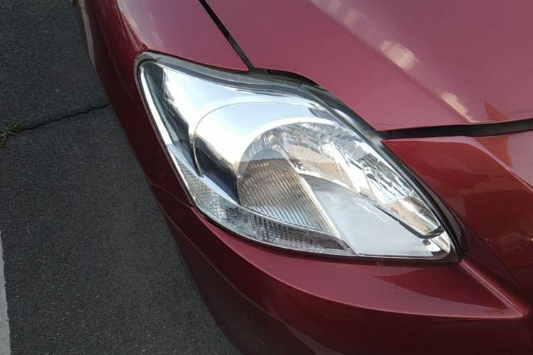 Used Toyota Vios 2011 1.6L GL-i Sunroof Version AT Right Front Headlight