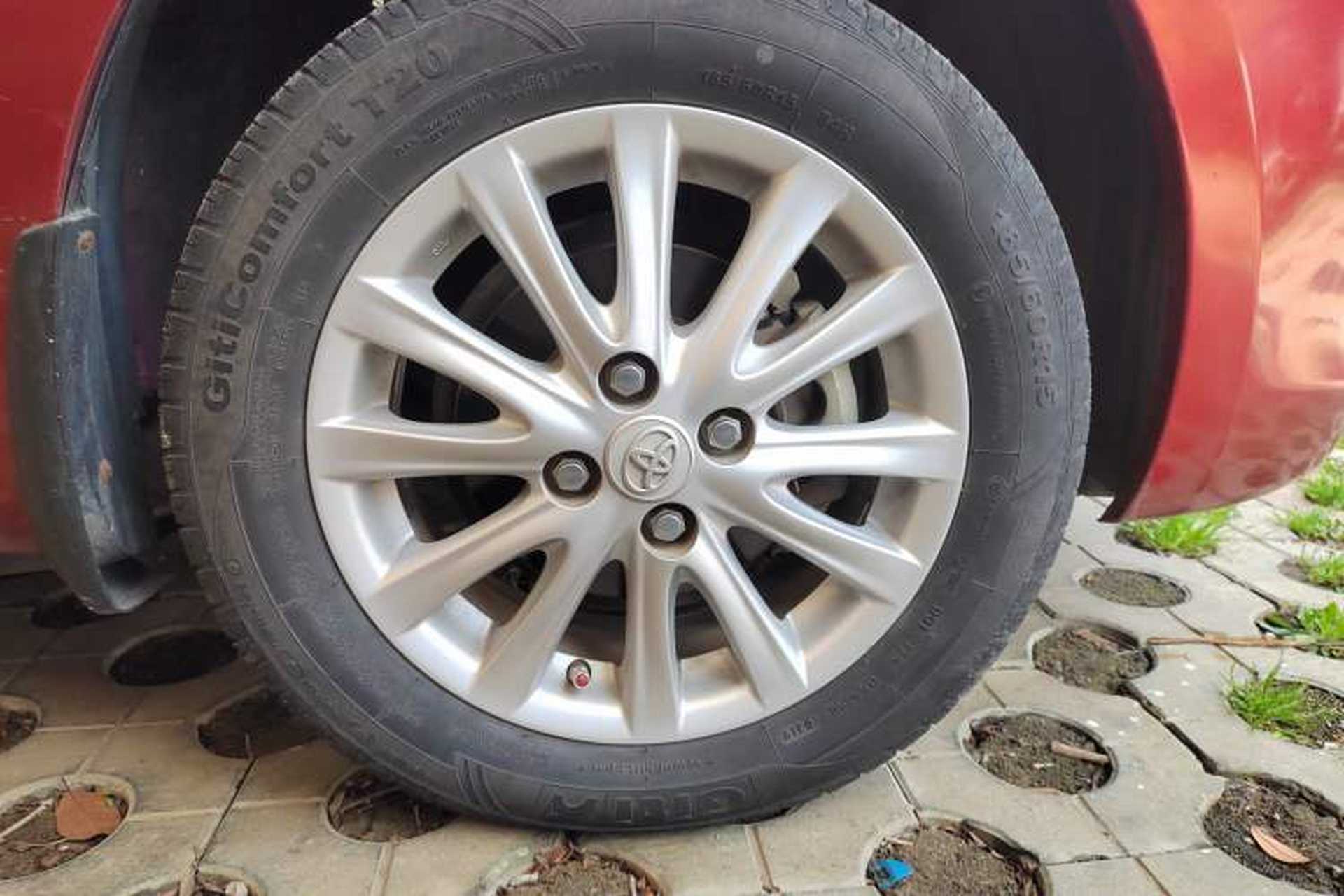 Used Toyota Vios 2011 1.6L GL-i Sunroof Version AT Right Front Wheel Hub