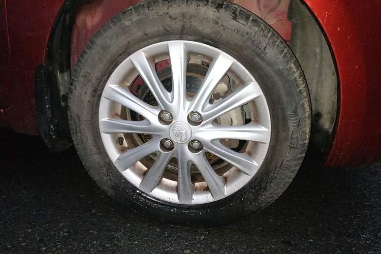 Used Toyota Vios 2011 1.6L GL-i Sunroof Version AT Right Front Wheel Hub