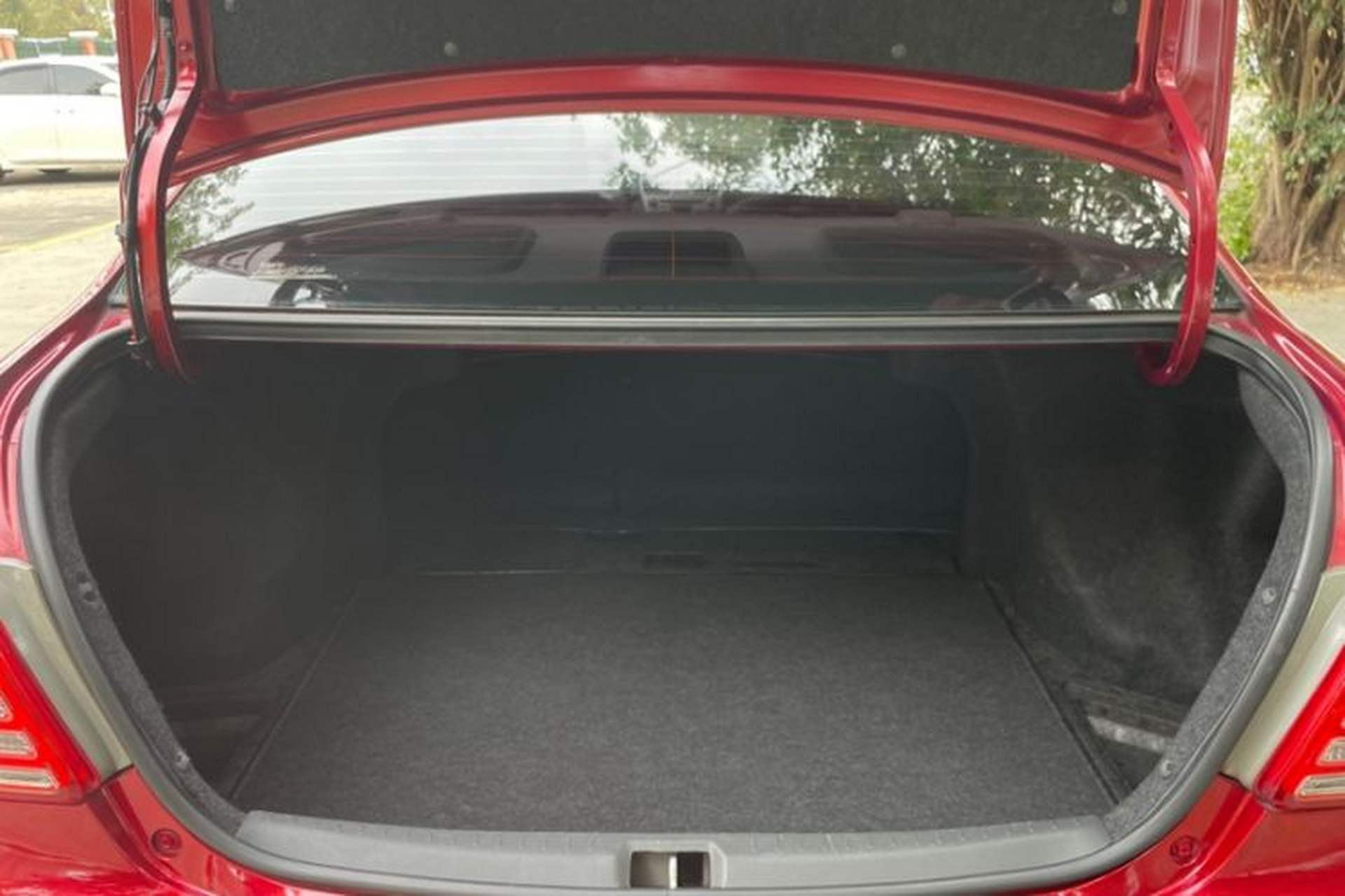 Used Toyota Vios 2011 1.6L GL-i Sunroof Version AT Trunk