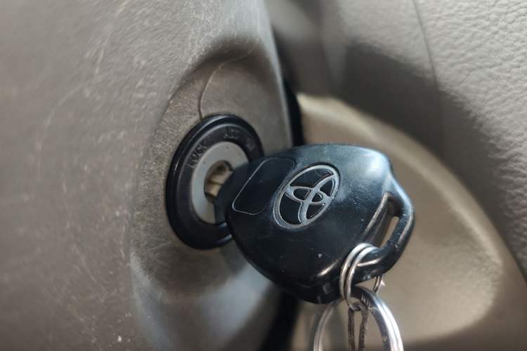 Used Toyota Vios 2011 1.6L GL-i Sunroof Version AT Vehicle Key