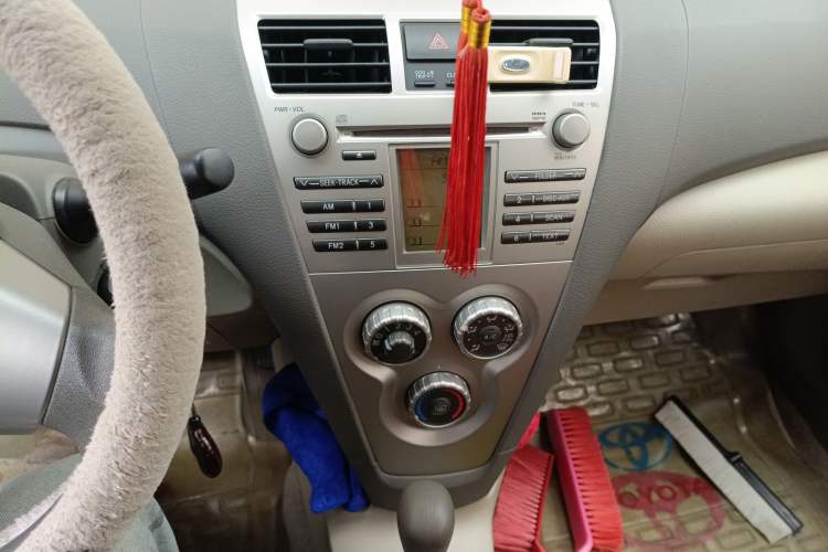 Used Toyota Vios 2011 1.6L GL-i Sunroof Version AT Audio And AC Panel
