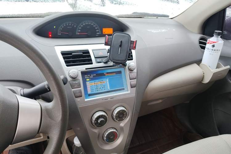 Used Toyota Vios 2011 1.6L GL-i Sunroof Version AT Audio And AC Panel