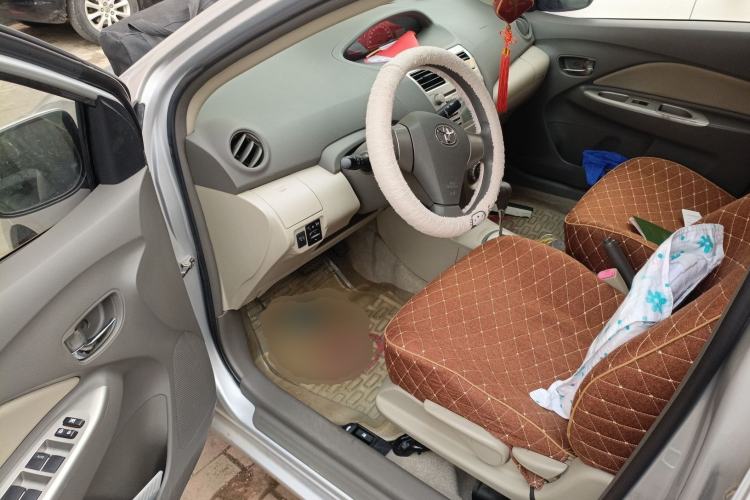 Used Toyota Vios 2011 1.6L GL-i Sunroof Version AT Driver Seat