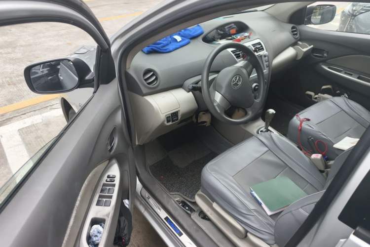 Used Toyota Vios 2011 1.6L GL-i Sunroof Version AT Driver Seat