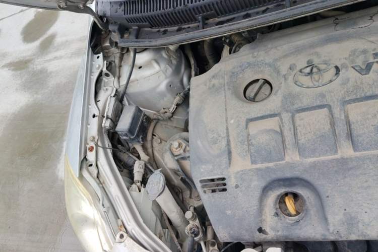 Used Toyota Vios 2011 1.6L GL-i Sunroof Version AT Engine Bay Right