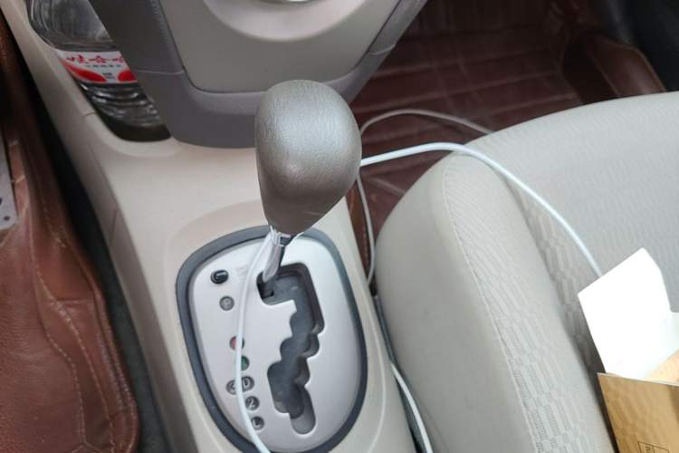 Used Toyota Vios 2011 1.6L GL-i Sunroof Version AT Gear Lever