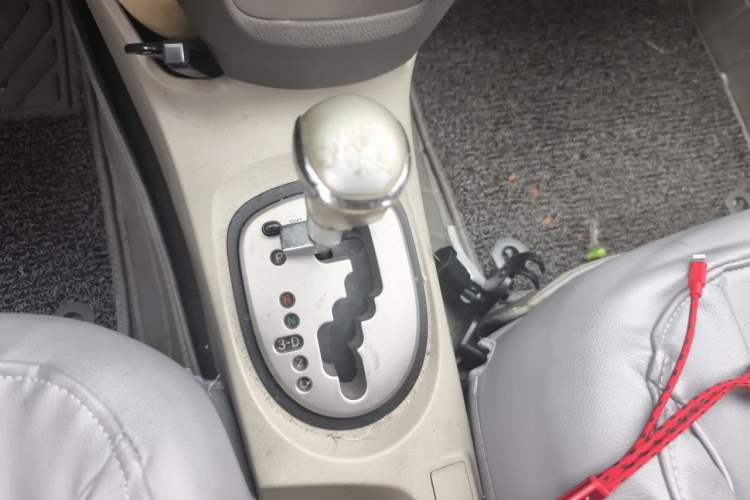 Used Toyota Vios 2011 1.6L GL-i Sunroof Version AT Gear Lever