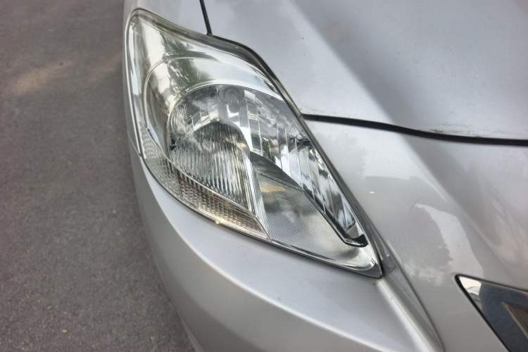 Used Toyota Vios 2011 1.6L GL-i Sunroof Edition MT Right Front Headlight